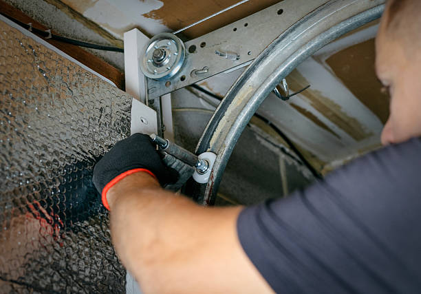 Affordable Garage Door solutions in Clarendon Hills, IL